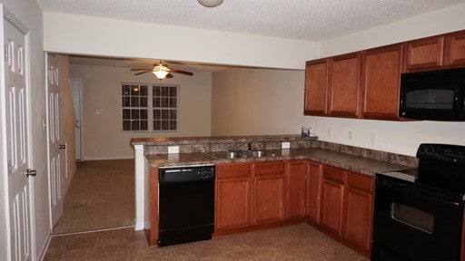Photo - 1002 Ornate Dr