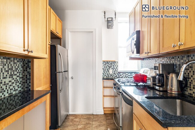 72 Charles St Unit SI FL3-ID490