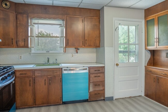 222 2nd St