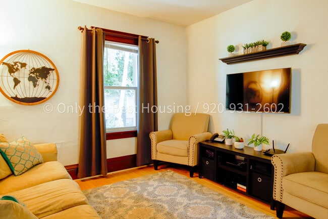 Photo - 1658 Oregon St