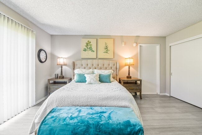 Sun City Gardens - 55+ Active Adult Apartments