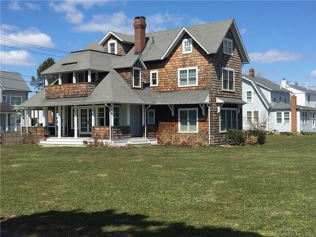 Photo - 33 Ridgewood Ave