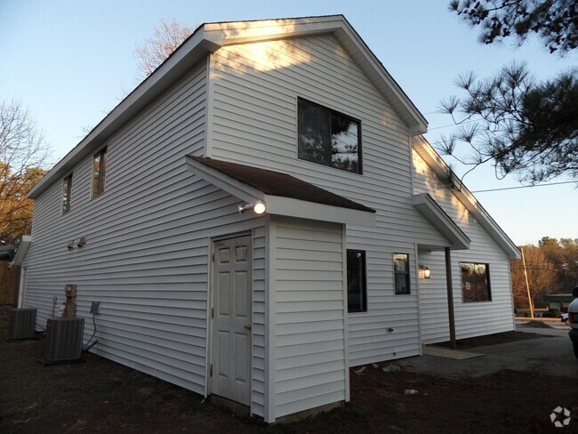 Building Photo - Louisburg Rd.-4405 Unit B Rental