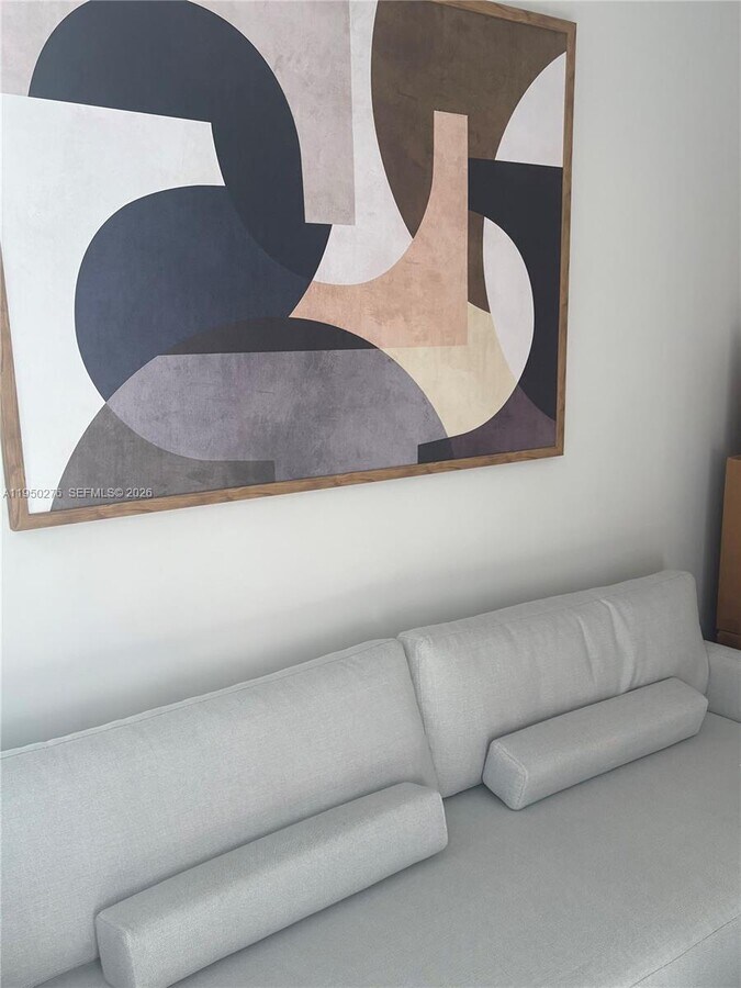 Photo - 11 NE 6th St Unidad 2704