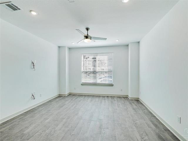 Photo - 563 Eiseley Dr