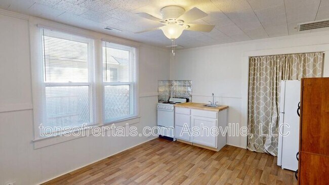 326 Spring St Unit A