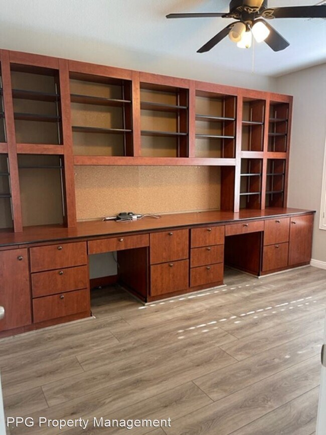 Photo - 5 br, 3.5 bath House - 9574 W Quail Ave