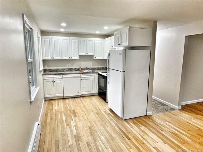 Photo - 104 Perry Ave Apartment Unit A