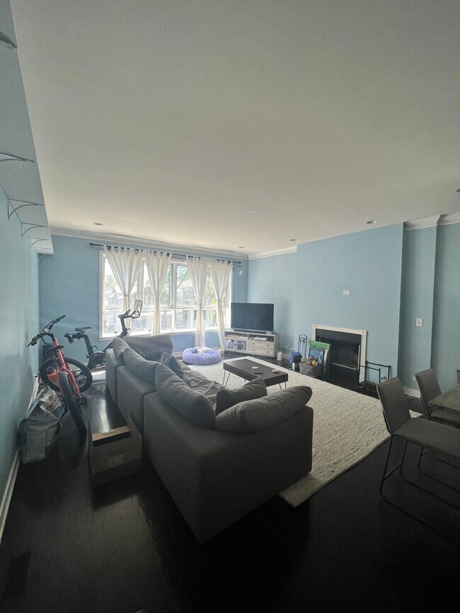 Photo - 3322 W Eastwood Ave