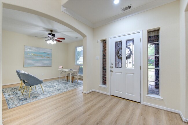 Photo - 2327 Centerbrook Ln
