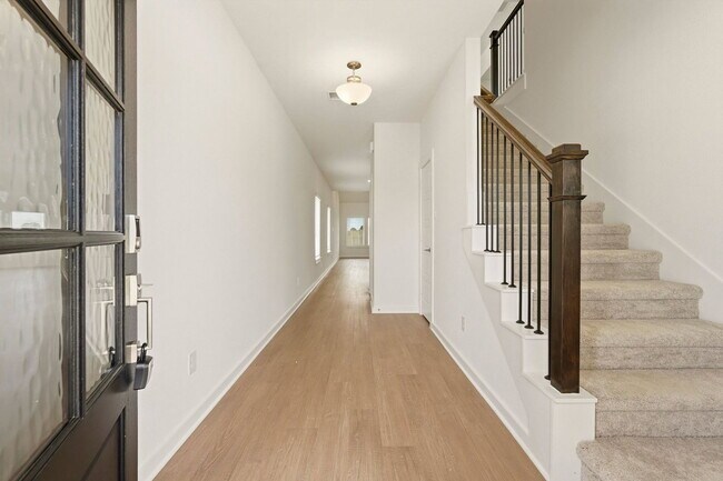 Photo - 32503 Midsummer Dr