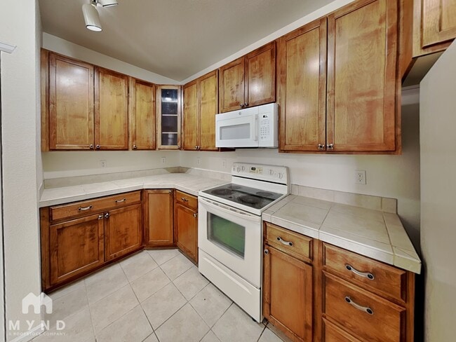 Photo - 3854 S Dayton Way Unidad 102