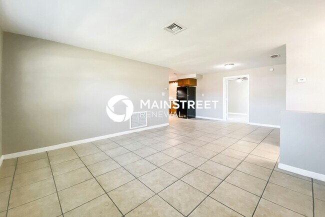 Photo - 3 Bedroom Pet-Friendly Home in Holiday, FL with Main Street Renewal