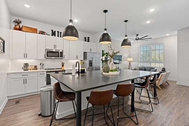 Photo - 738 Douglas Ave Unidad ID1051756P