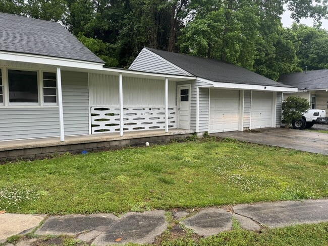 Photo - 206 Charles St