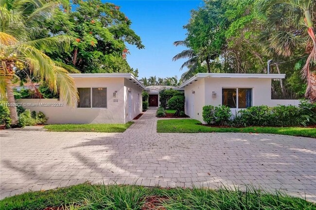 Photo - 515 N Shore Dr