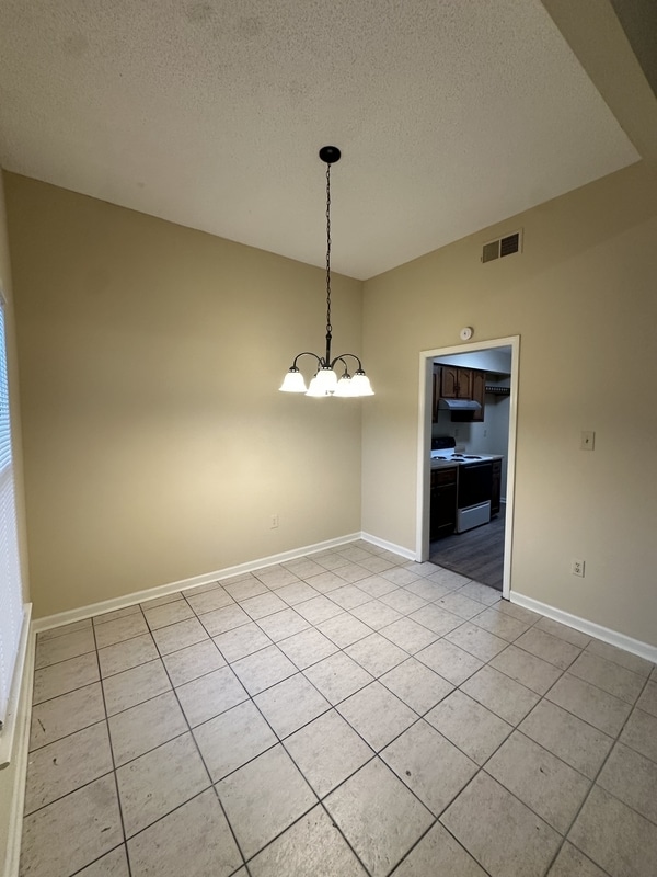 Photo - 2961 Charlestowne Pl