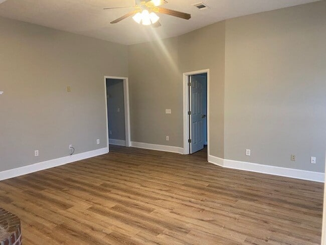 Photo - 3/2 For Rent in Red Oak in Germantown School District!!