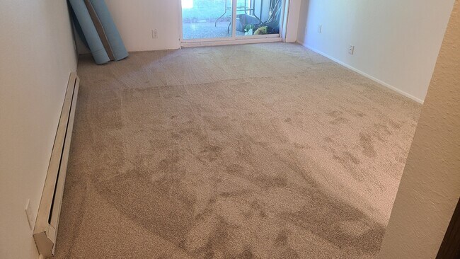 Living room - 47 Eagle Crest Dr Unit 29