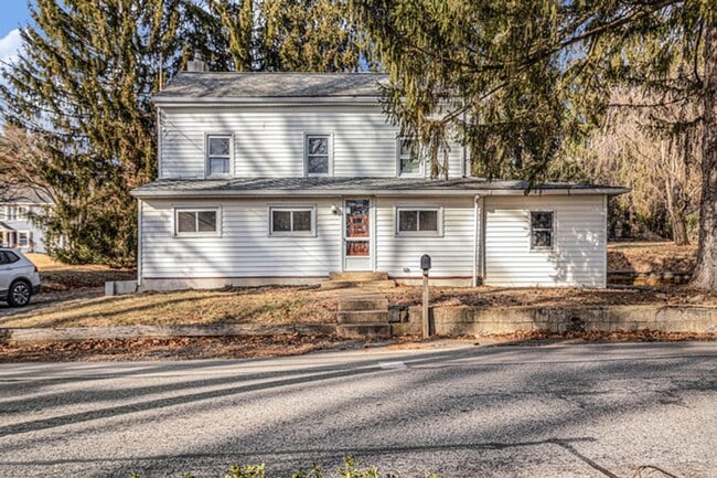 Photo - Charming 3-Bedroom Home in Quiet Neighborhood