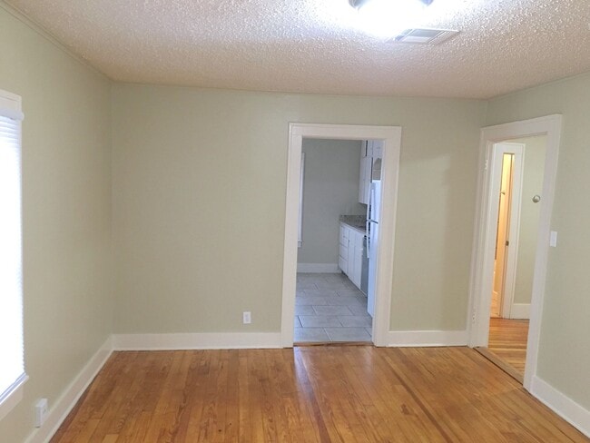 Photo - 1130 S Florence Ave