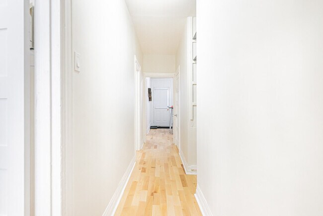 Photo - 1010 Rue Saint-Philippe Unit SI ID1295481P