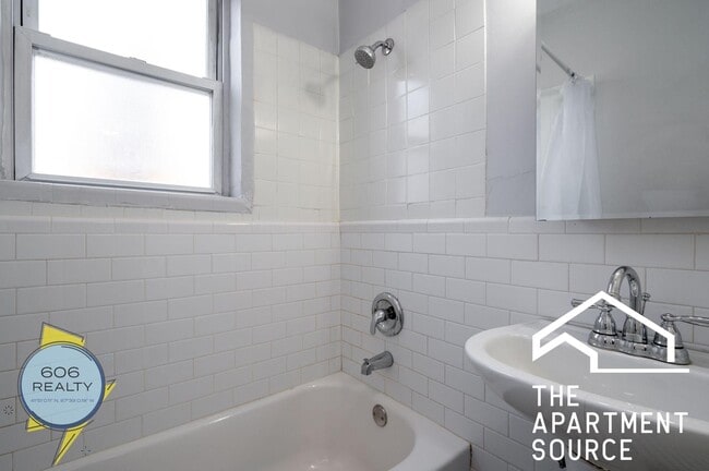 Photo - 1501 W Morse Ave