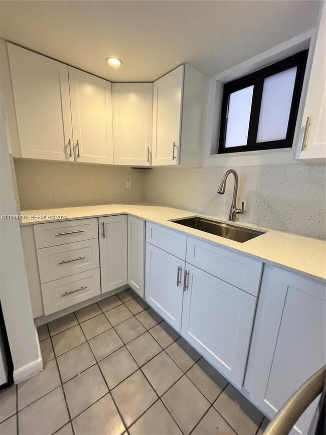 Photo - 5 Olive Dr Unit 5