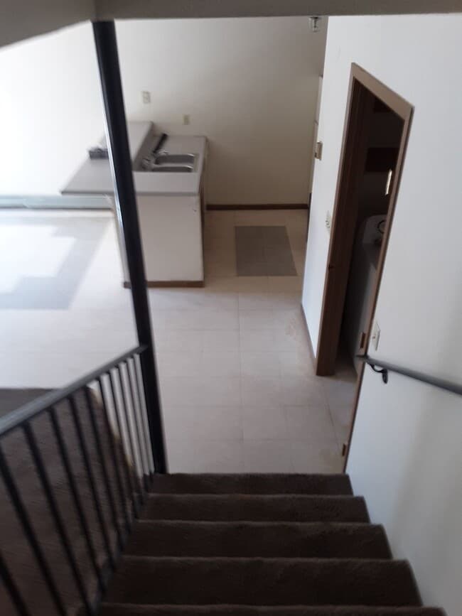 Photo - 5 bedroom 2 Bathroom 4 level townhome