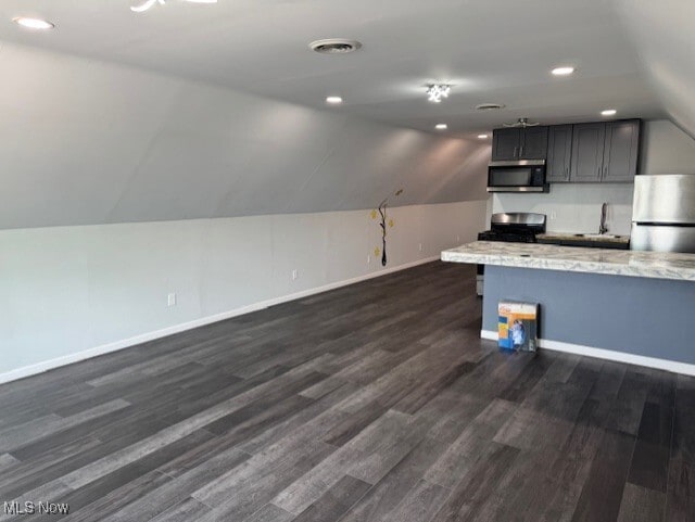 Building Photo - 29522 Euclid Ave Unit 5