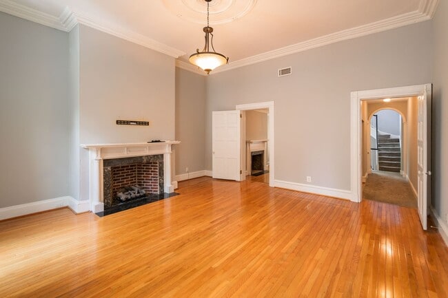 Photo - 535 Spruce St Unit B