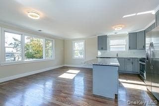 Photo - 201 Nassau Blvd Unit A
