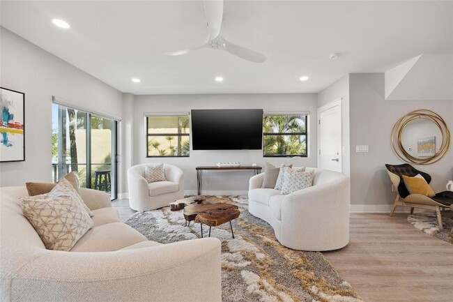 Photo - 12404 Capri Cir N