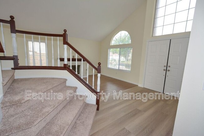 Photo - 1906 Kensington Ln