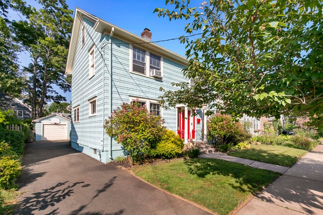 Photo - 37 Harmon St