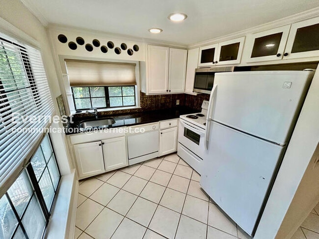 Photo - 1050 Piedmont Ave NE Unit APT 21