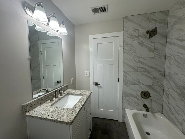 Photo - 569 Woods Dr NW