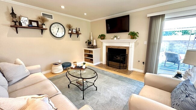 Photo - 11624 Paso Robles Ave