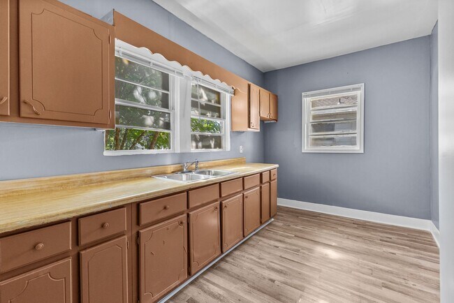 Photo - Newly Renovated 3 Bedroom 1 Bath Home Avai...