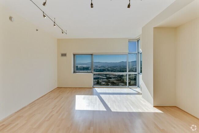Building Photo - 1 Mandalay Pl Unit 1701 Rental