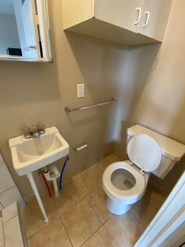 Photo - 2409 S Calhoun St Unit Apt 1