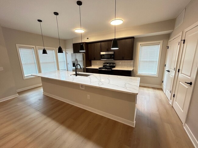 Building Photo - BRAND NEW BUILD- 6 BEDROOMS + 5.5 BATHS + ... Rental