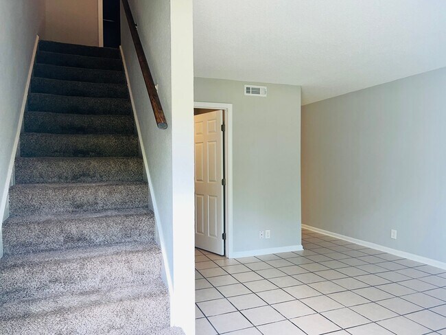 Photo - 611 Elm St Unidad 611 Elm Str B