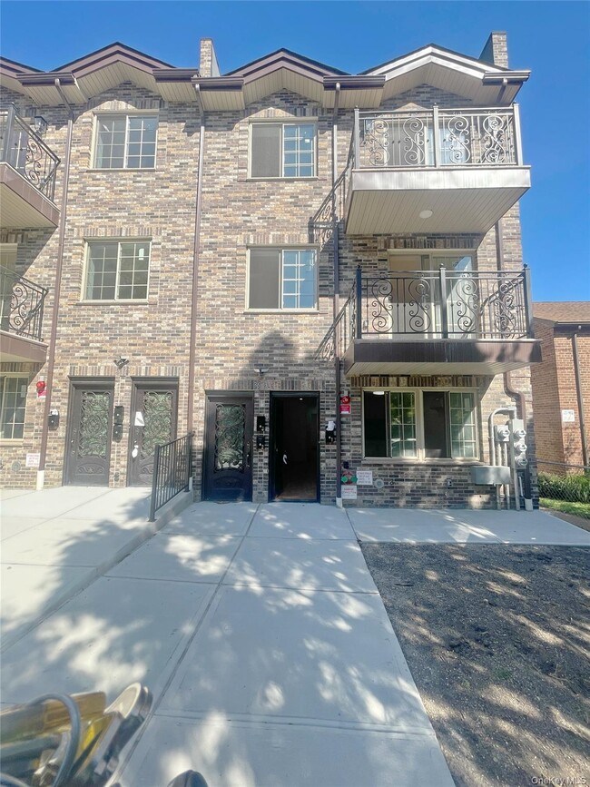 Building Photo - 36-31 171st St Rental