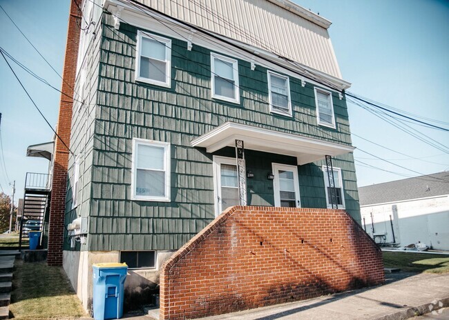 Building Photo - 333 Spruce St Rental