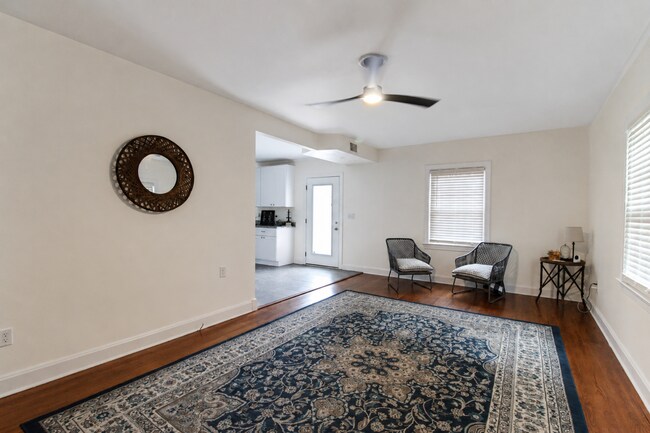 1106 Park Dr