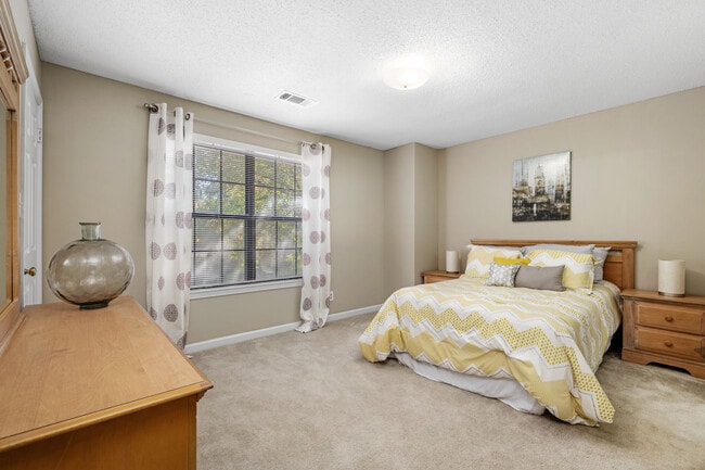 MONTICELLO APTS