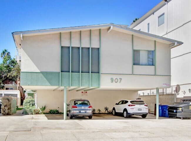 Photo - 907 S. Holt Ave - near Olympic and La Cien...