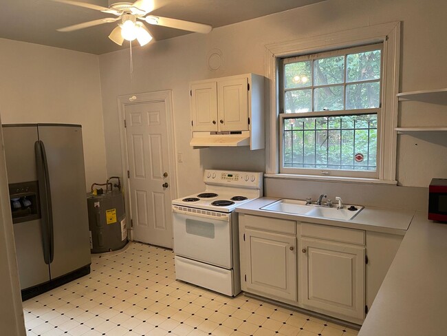 Photo - 816 Sherman St