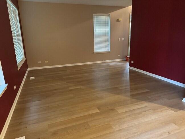 2365 Sunrise Cir